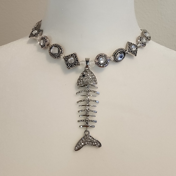 Necklave fish new - Picture 1 of 4